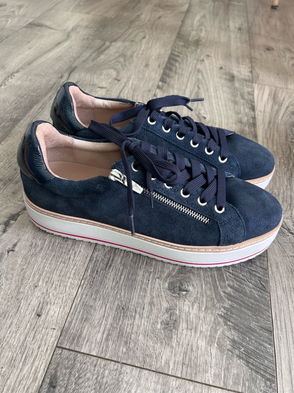 Donald J. Pliner Dew Navy Zipper Platform Sneakers Size 10